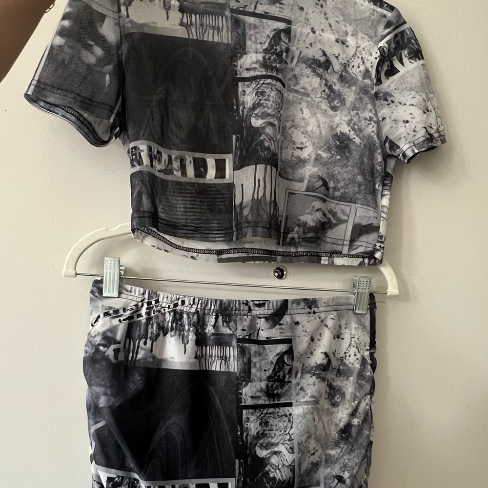 Black and Gray Graphic Set